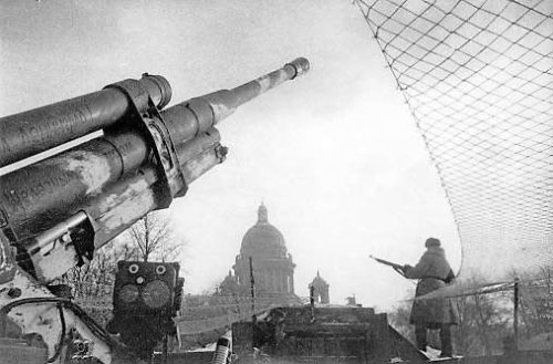 Leningrad: September 1941 - January 1944
