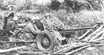 A 45mm M.1932 in action